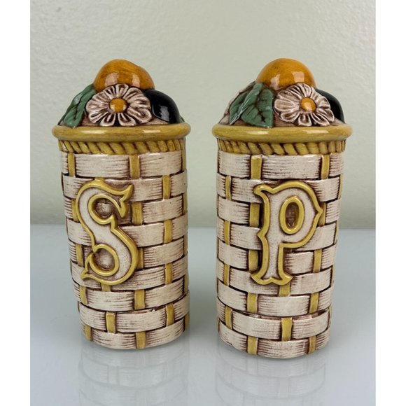 Vintage Tall Basket Weave Ceramic Salt & Pepper Shakers Floral Fruit Retro Home - Picture 2 of 13